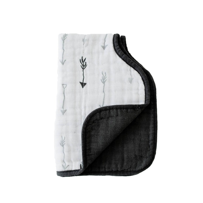 MUSLIN BURP CLOTH: ARROW