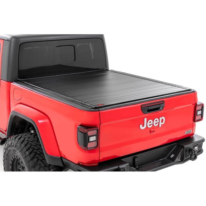Rough Country | Hard Roll Up Bed Cover | 5′ Bed | Jeep Gladiator JT 4WD (2020-2025) | 50620500