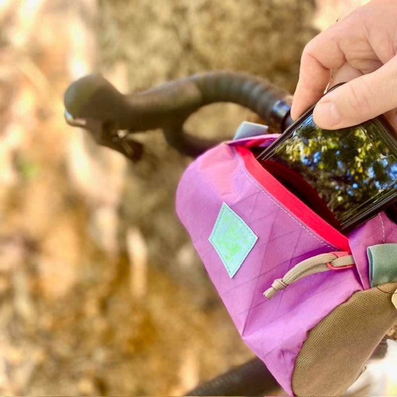 Blue Lug Handlebar Bike Pouch – X-Pac Lavender / Beige