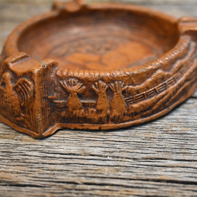 1950’s Hunting Dog Ashtray