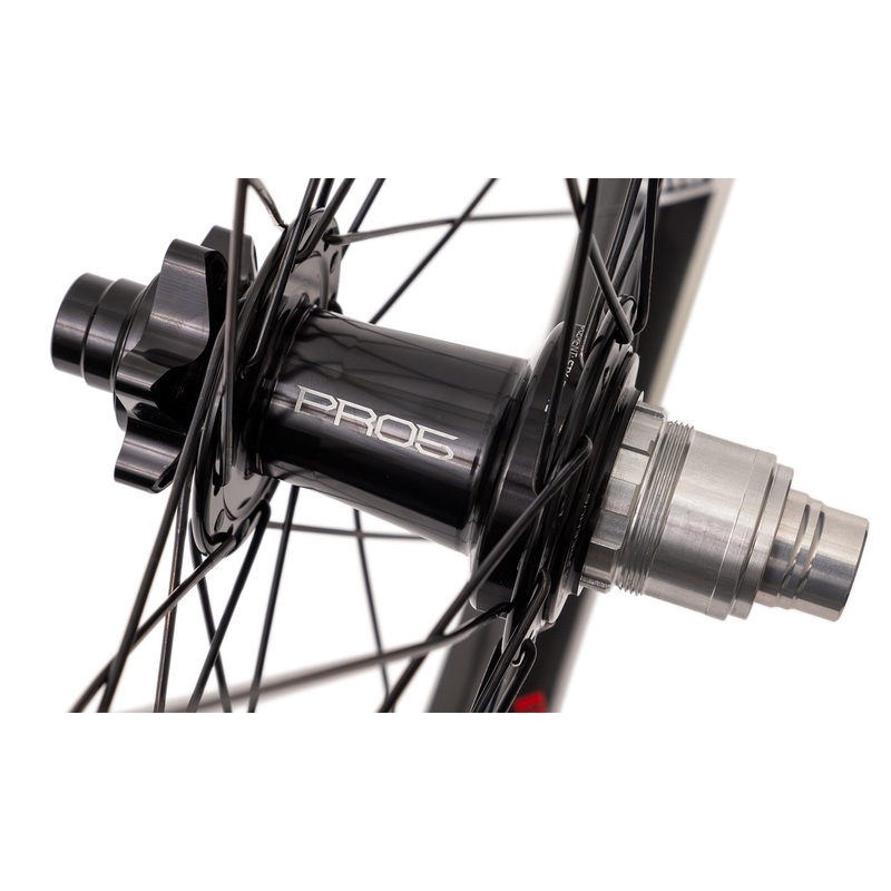 Triad V2 Carbon Wheelset – 29″ – Pro 5 – Boost – 6-Bolt Black