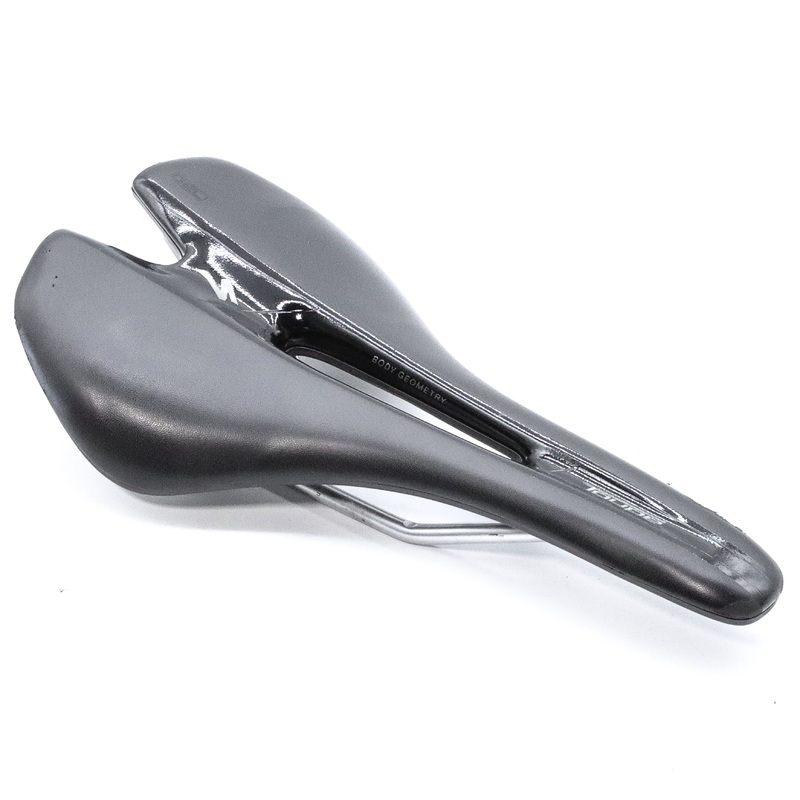 Specialized Toupe Gel Cr-Mo Rails Road Saddle – 143mm