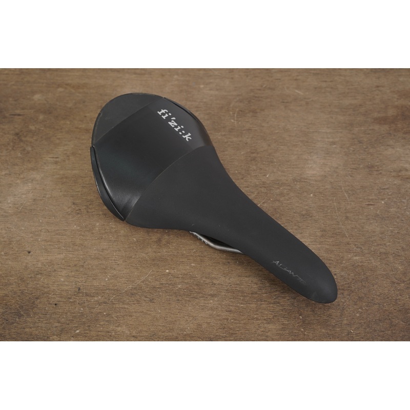 145mm (Regular) Fizik Aliante R3 Kium Rail Road Saddle 226g