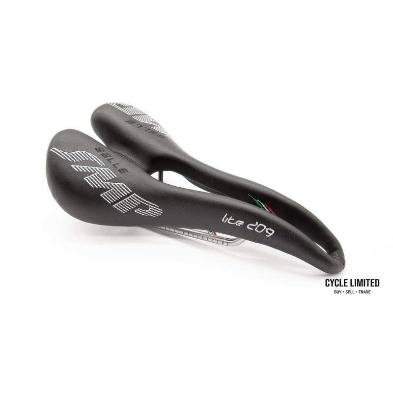 Selle SMP Lite 209 Black Saddle 332g
