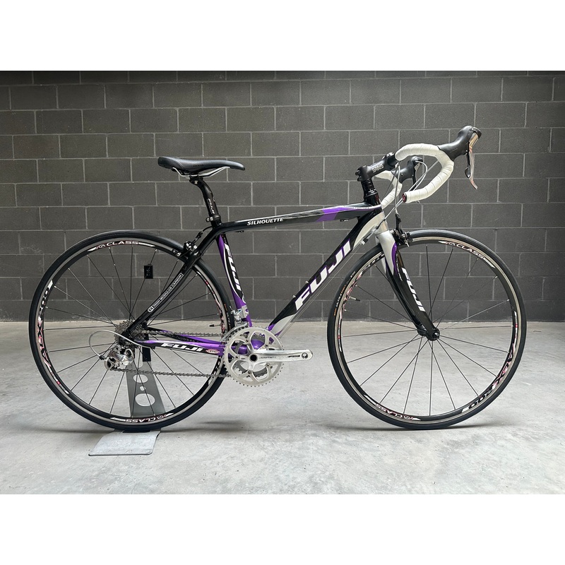 Fuji Silhouette Carbon Road Bike 47cm