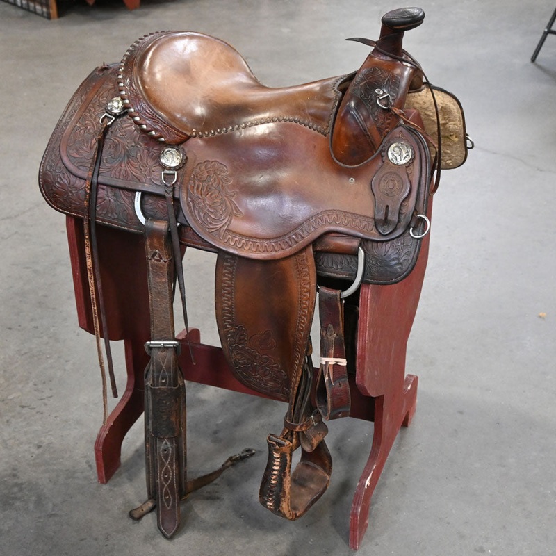 15″ USED BOB MOLINE TEAM ROPING SADDLE