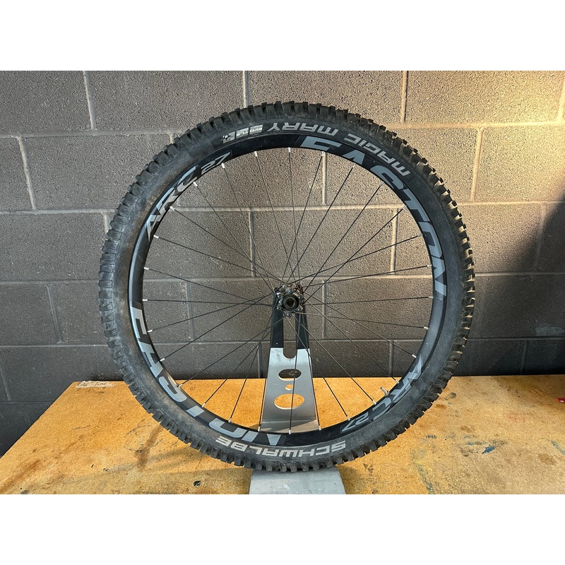 Easton 27.5″ ARC 27 Front Wheel 15×100