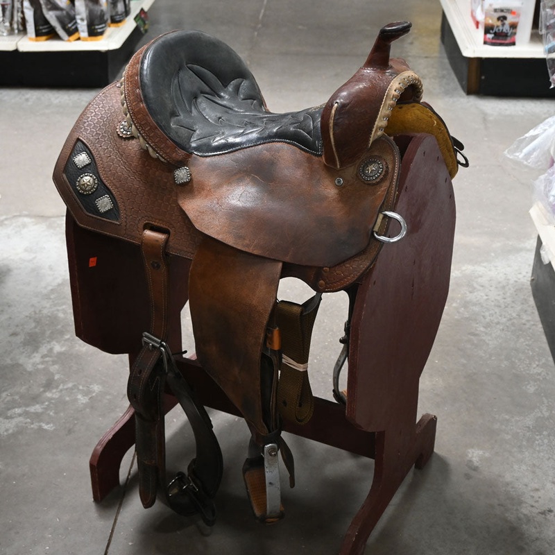 14″ USED SHILOH LINDZ SERIES BARREL SADDLE