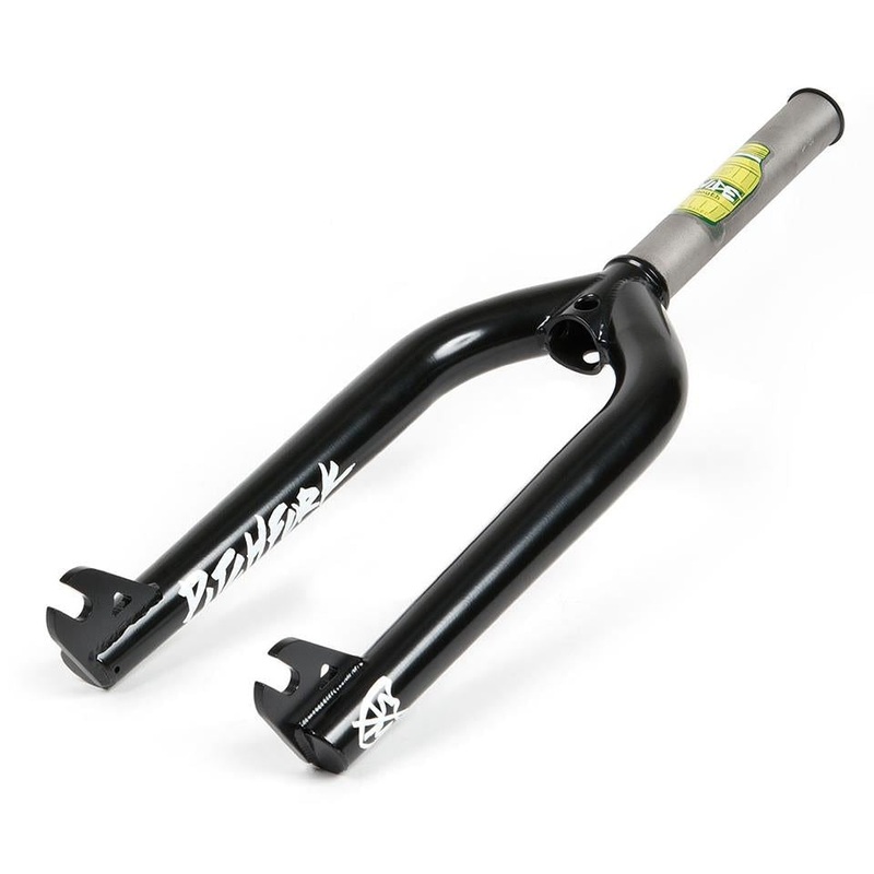 S&M 22″ Pitchfork Widemouth – Black Black