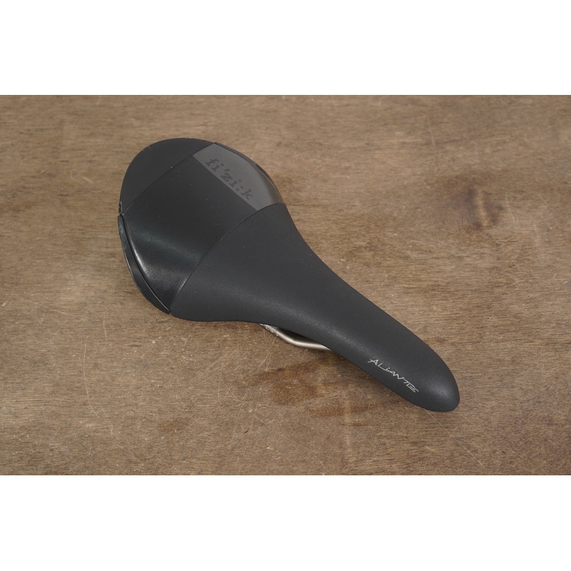 140mm (Regular) Fizik Aliante R5 Kium Rail Road Saddle 224g