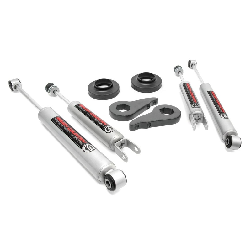Rough Country | 2 Inch Lift Kit | Chevy Avalanche Z71 (02-06)/Tahoe Z71 (00-06) 2WD/4WD | 27030