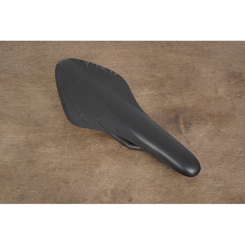 126mm (Regular) Fizik Arione R1 Carbon Rail Road Saddle 176g