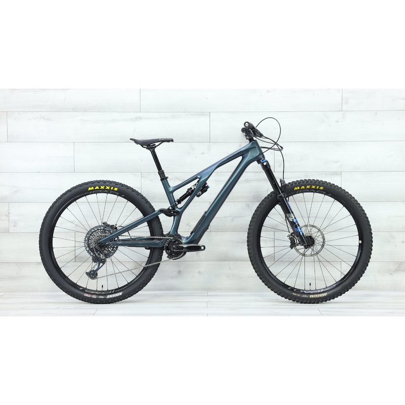 2022 Specialized Stumpjumper EVO Expert Mountain Bike – Large (S4)