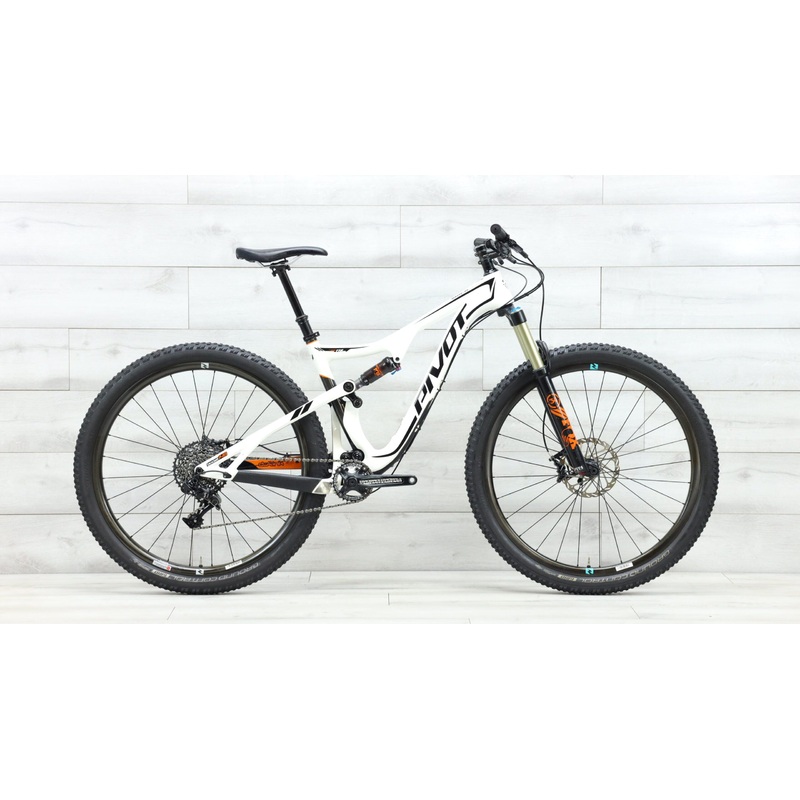 2017 Pivot Mach 429 Trail  Mountain Bike – Medium