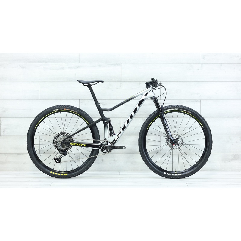 2020 Scott Spark RC 900 Pro Mountain Bike – Medium