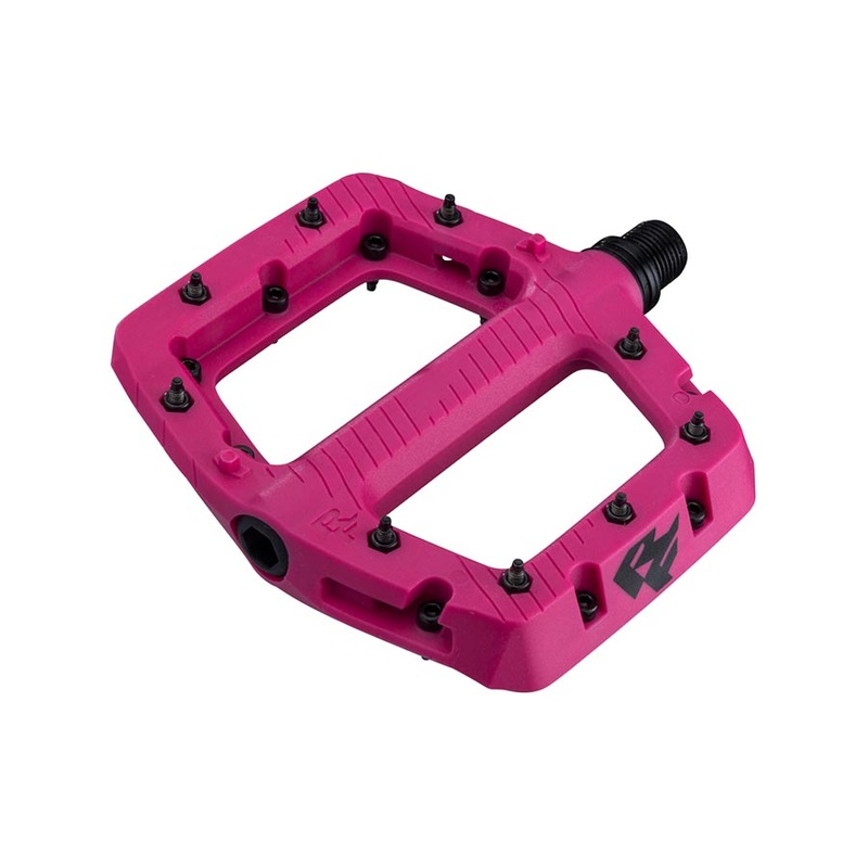 Chester Pedals – Platform Composite 9/16″ Small Magenta