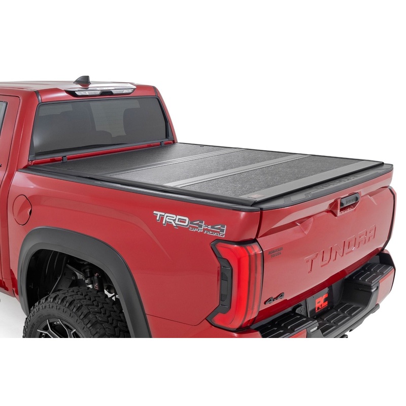 Rough Country | Hard Low Profile Bed Cover | 5’7″ Bed | Cargo Mgmt | Toyota Tundra (22-25) | 47514551B