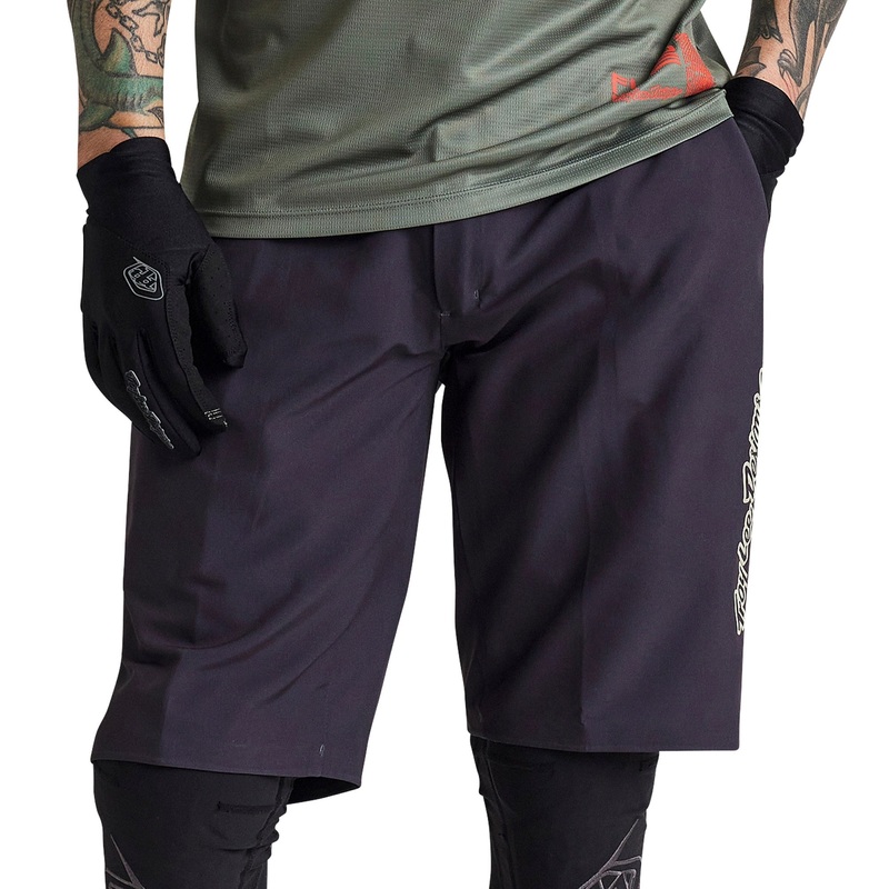 TLD Flowline Superlyte Shorts – S-30 – Mono Carbon