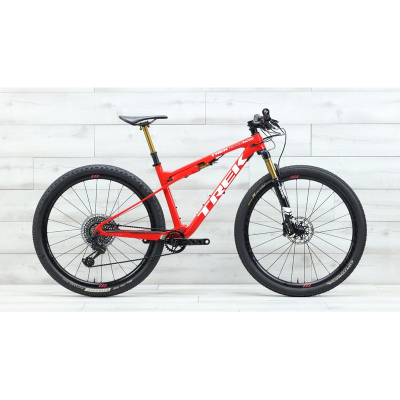 2020 Trek Supercaliber 9.9  Mountain Bike – Med/Large