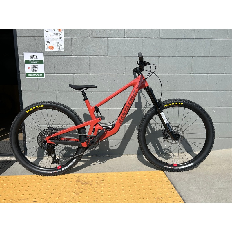 2026 Santa Cruz Hightower 4 C 70, Blem Bike Red