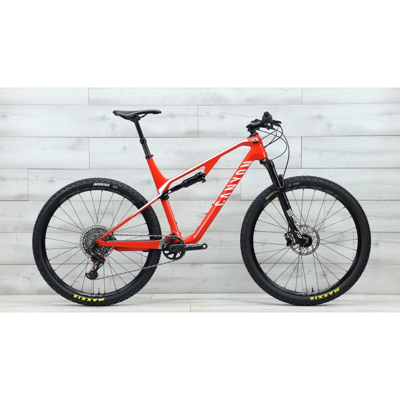 2020 Canyon Lux CF SL 8.0  Mountain Bike – X-Large