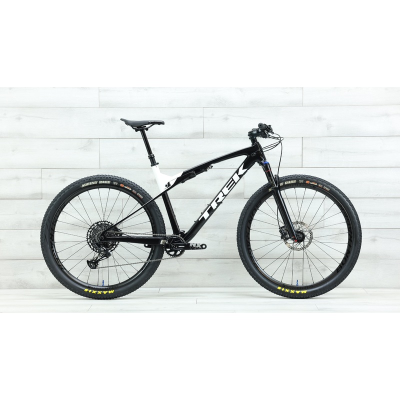 2021 Trek Supercaliber 9.7 Mountain Bike – X-Large
