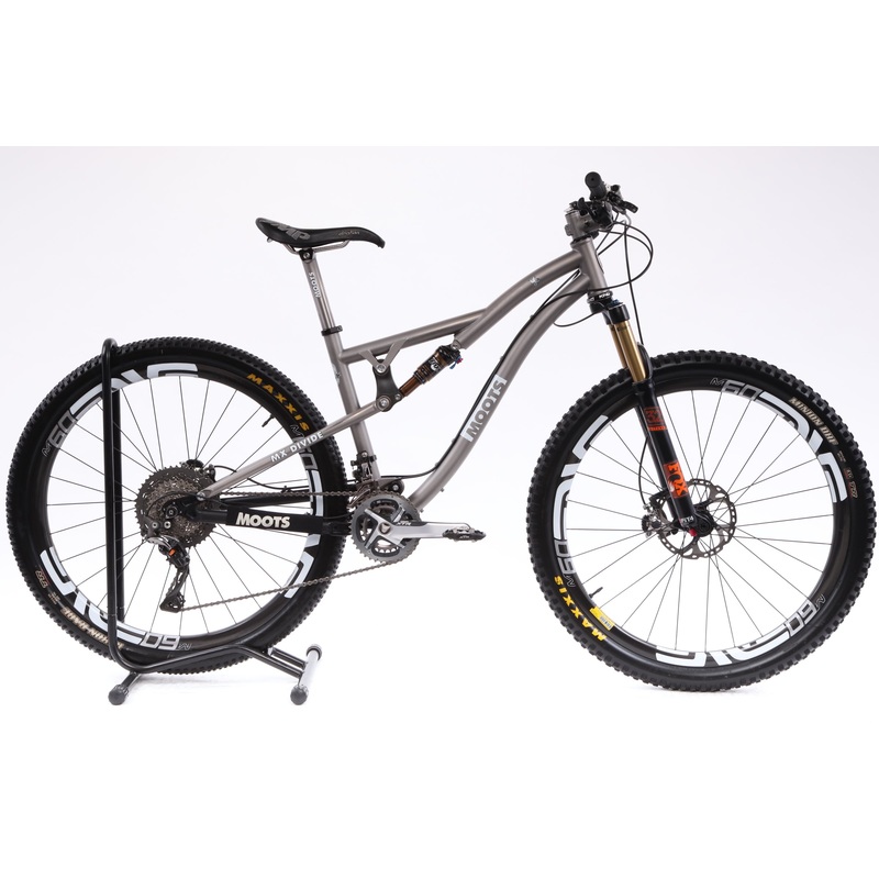 2017 MOOTS MX DIVIDE 29  Mountain Bike – Medium