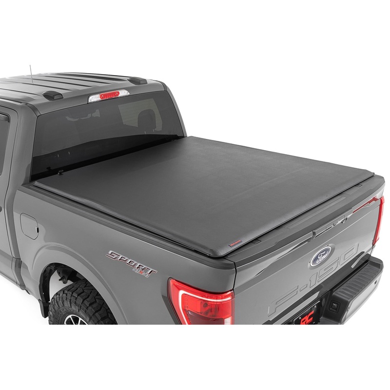 Rough Country | Soft Roll Up Bed Cover | 5’7″ Bed | Ford F-150/F-150 Lightning/Raptor  (15-25) | 42220550