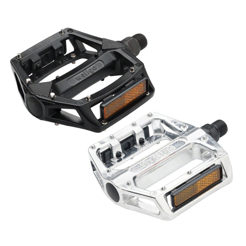 Wellgo PD1600 B102 BMX Pedals 9/16″ with reflectors, black or sliver Black