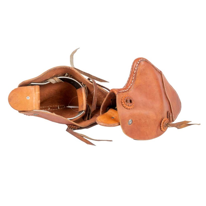 Teskey’s Eagle Beak Tapaderos Stirrups
