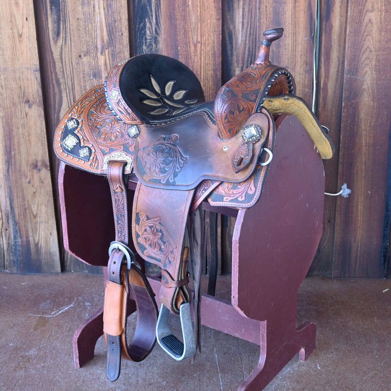 13″ USED DOUBLE J LYNN MCKENZIE BARREL SADDLE