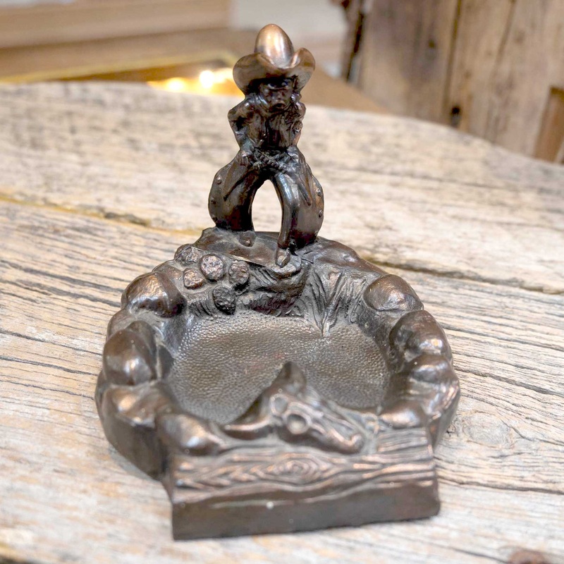 Vintage Western Big Hat Outlaw Bronze Ashtray