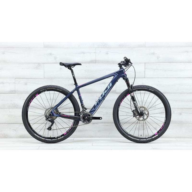2016 Fuji SLM 2.1  Mountain Bike – Medium