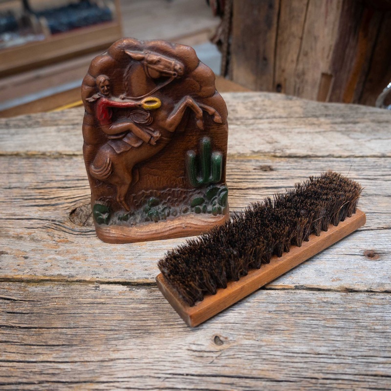 Vintage Syroco Western Brush Holder